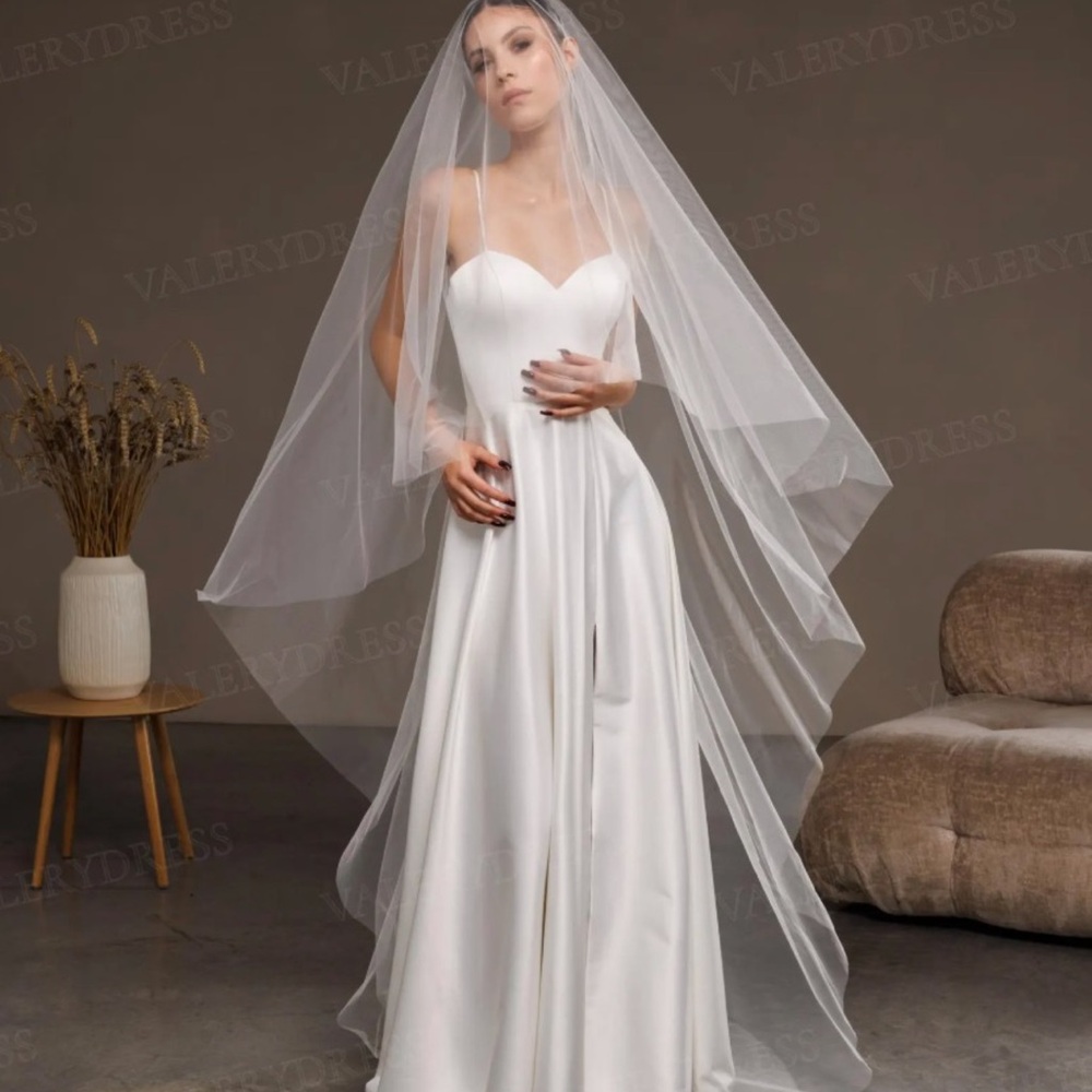 NEW NEVER WORN - Cathedral Wedding Veil